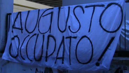 Striscione occupazione