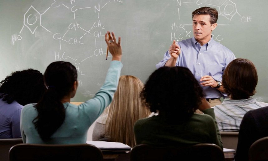 Il tuo prof è un vero idolo? Candidalo come più bravo d’Italia