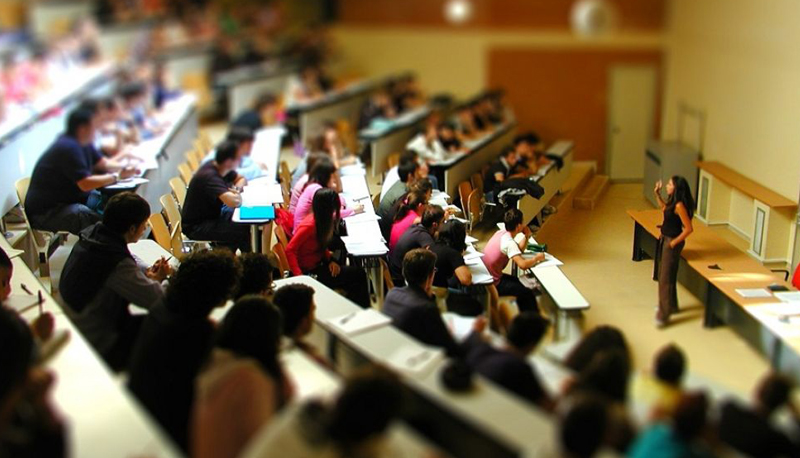 Statale Milano, al via immatricolazioni senza test per i corsi Umanistici