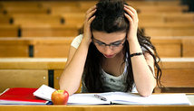 Maturità: viaggio tra bufale, ansie e totoesame