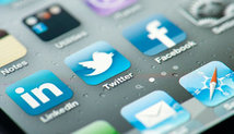 Maturità: studenti e Vip l'attendono su Twitter