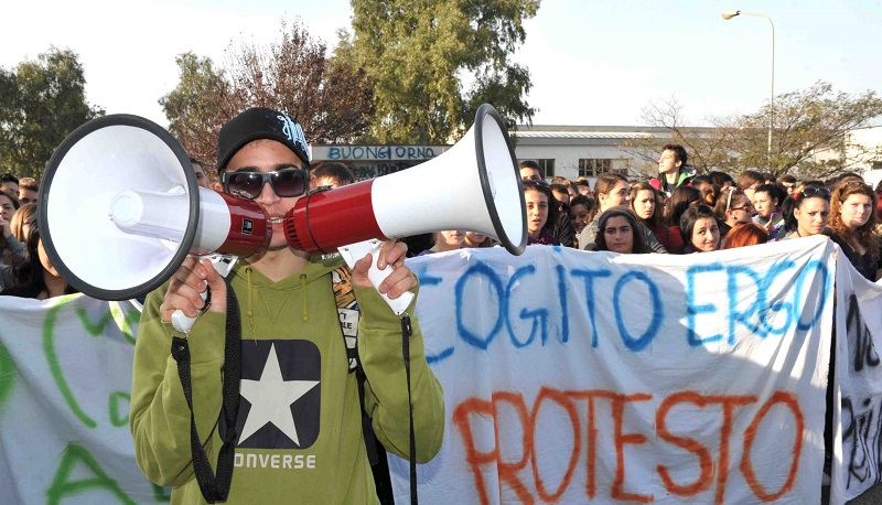 Proteste e occupazioni: le assenze contano per la bocciatura