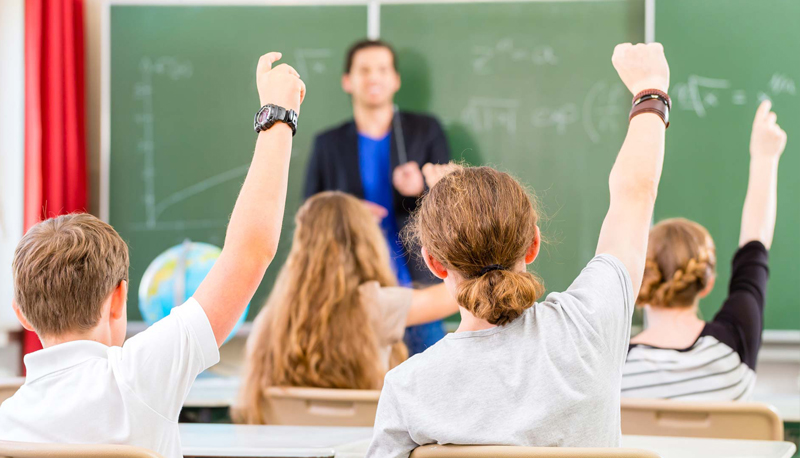 Milano Mamme Contro Trasferimento Del Prof