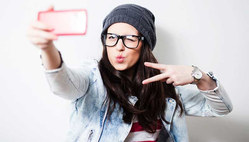 Le 5 peggiori cose che puoi fare scattando un selfie