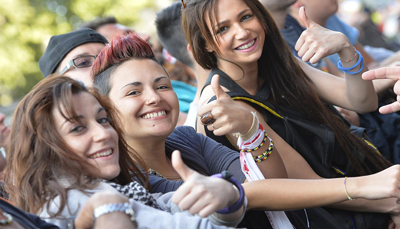 Primo giorno di scuola: le tradizioni e i portafortuna più assurdi tra gli studenti