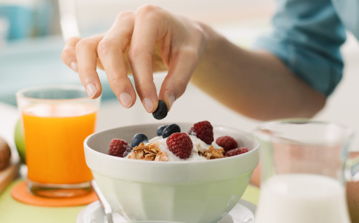 La dieta dello studente sotto esame per sentirsi bene e studiare meglio