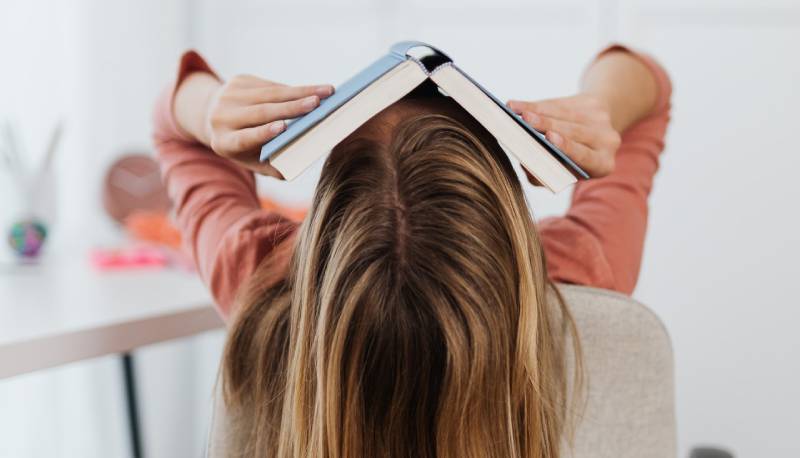 Essere studenti nel 2020, per quasi 1 su 2 è un “incubo”. Il 70% arrabbiato per la chiusura delle scuole