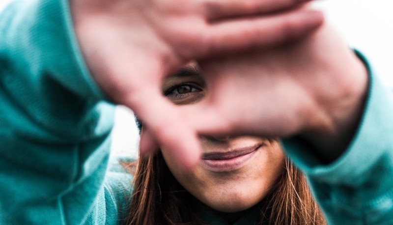 Voto ai 16enni, cosa comporta e le ragioni dei pro e dei contro (spiegate in modo semplice)