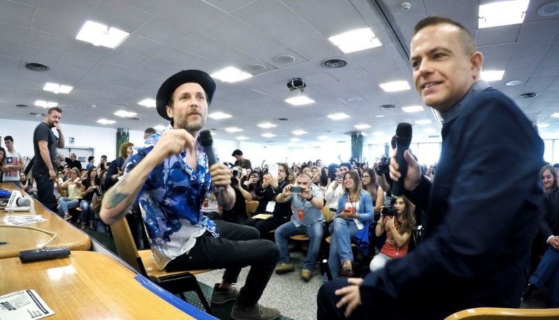 Studiare un esame su canzoni di Ligabue e Jovanotti? Oggi si può