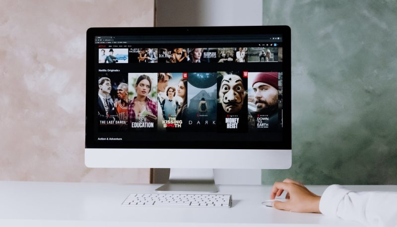 Netflix, le serie Tv confermate per il 2021/2022: c’è anche Sex Education 4