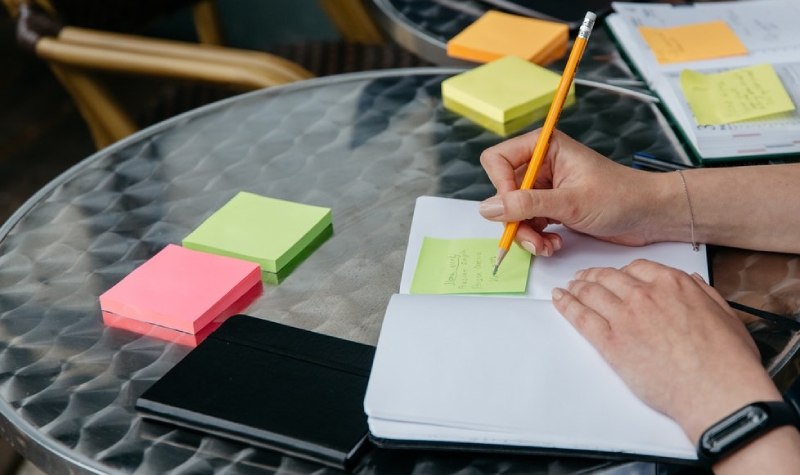 Meglio l’agenda cartacea o digitale? 10 + 1 motivi per cui carta e penna sono ancora cool