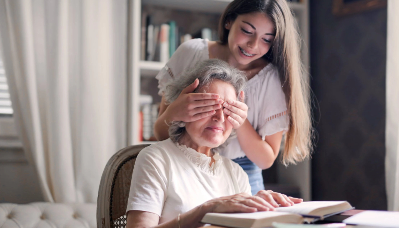 Perché oggi 2 Ottobre è la Festa dei Nonni e le migliori frasi da dedicare