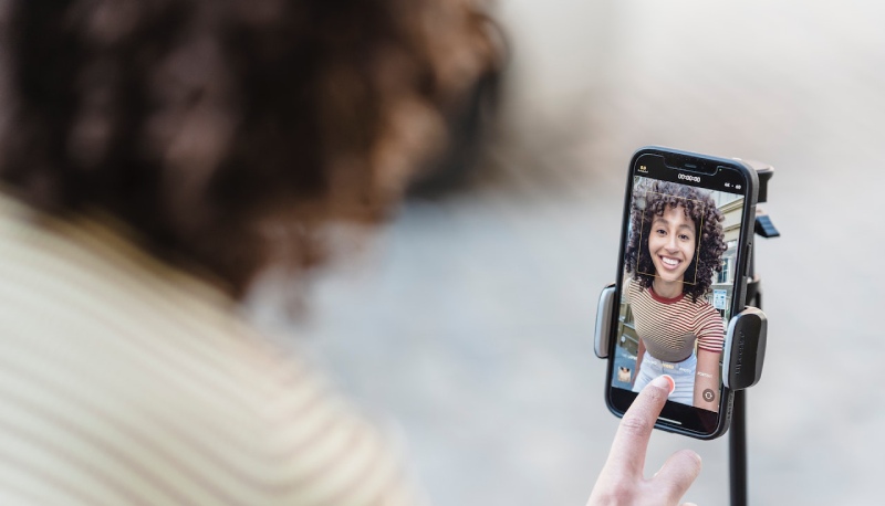 Aspirante influencer? Quando si inizia a guadagnare, non basta una talent agency. Serve anche un commercialista esperto…