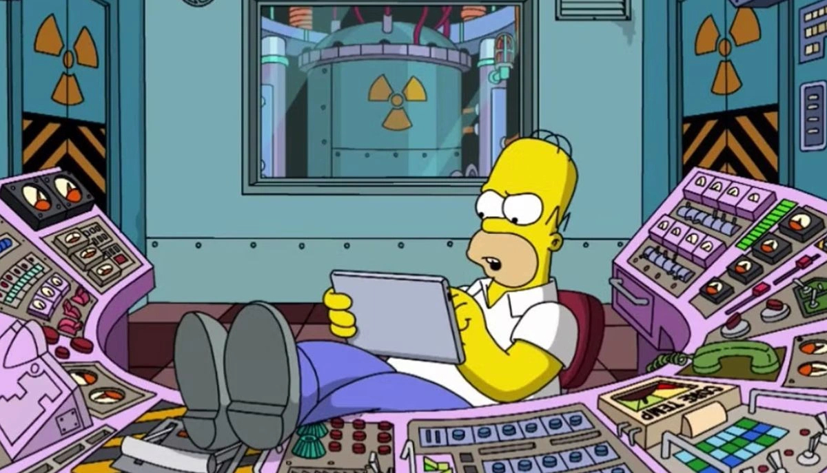 Homor Simpson Lab Perché Homer Simpson non viene mai licenziato?