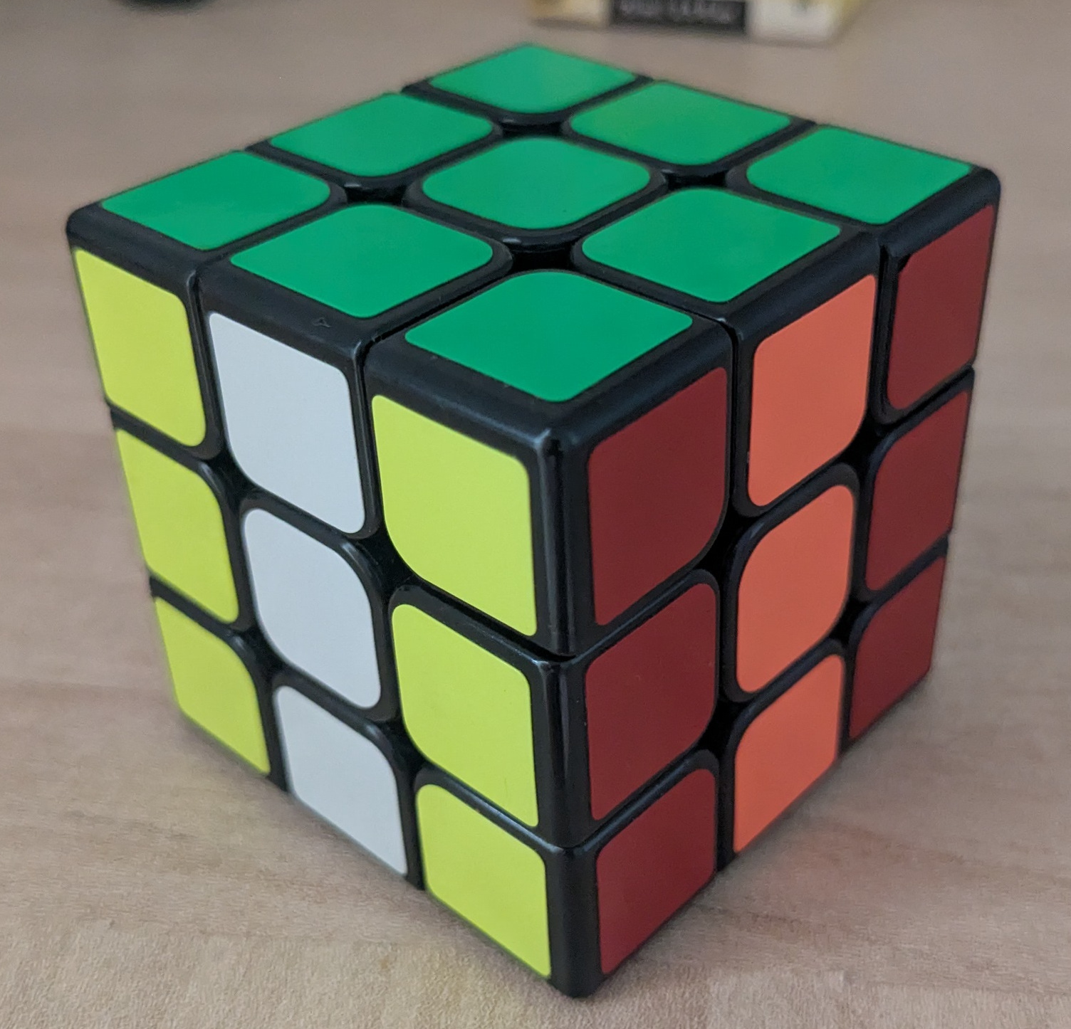 Cubo di Rubik; figura del palazzo