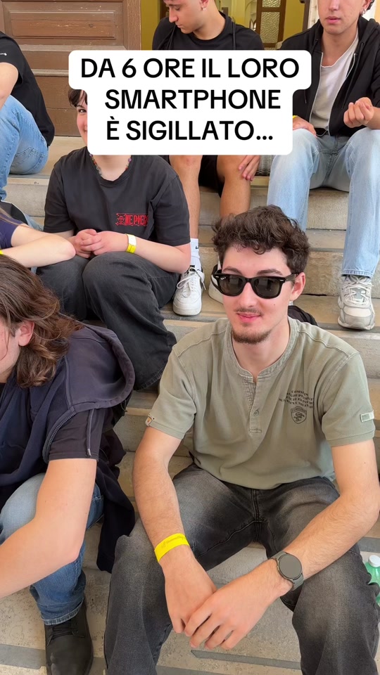 https://www.tiktok.com/@skuolanet/video/7643095100234468641
