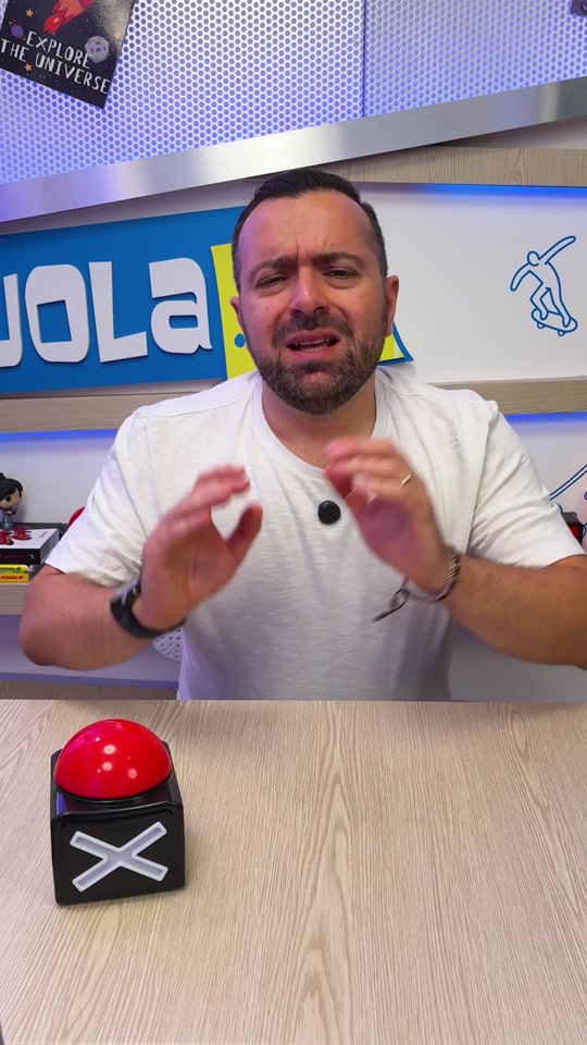 https://www.tiktok.com/@skuolanet/video/7647916704705613058
