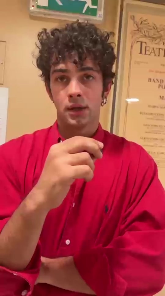 https://www.tiktok.com/@skuolanet/video/7690971784392248598