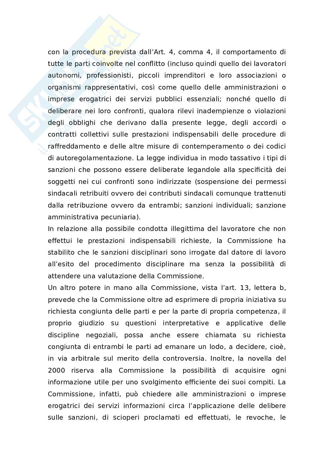  Fonti regolatrici del diritto di sciopero nei servizi pubblici essenziali: il caso della provvisoria regolamentazione nel settore delle poste.  Pag. 36